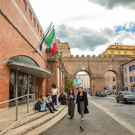 Porta Castello Charme Roma